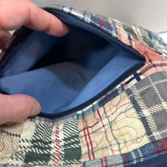 Donna Sharp Quilted Puzzle Designed Crossbody Bag Purse Adj 12x10.5" - Picture 8 of 11